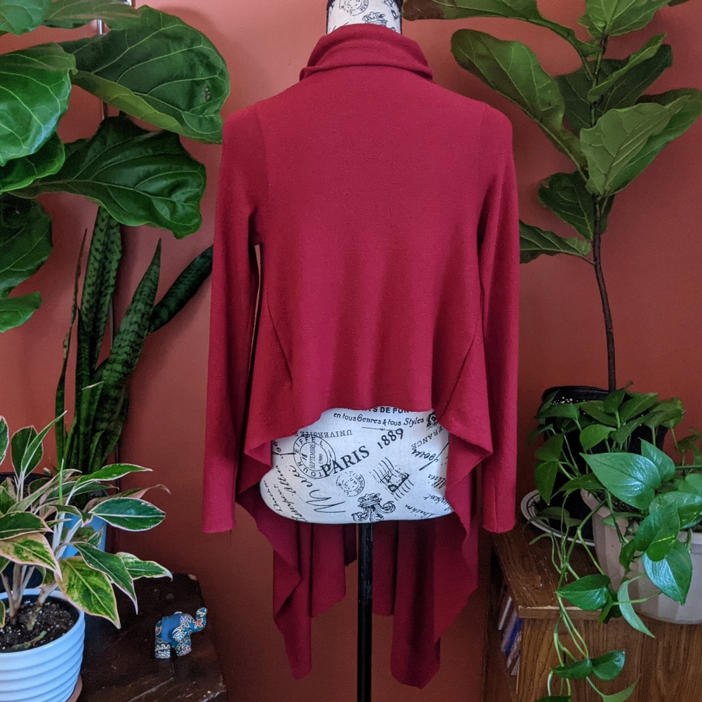Deep Red Open Front High Low Cardigan - Picture 6 of 10